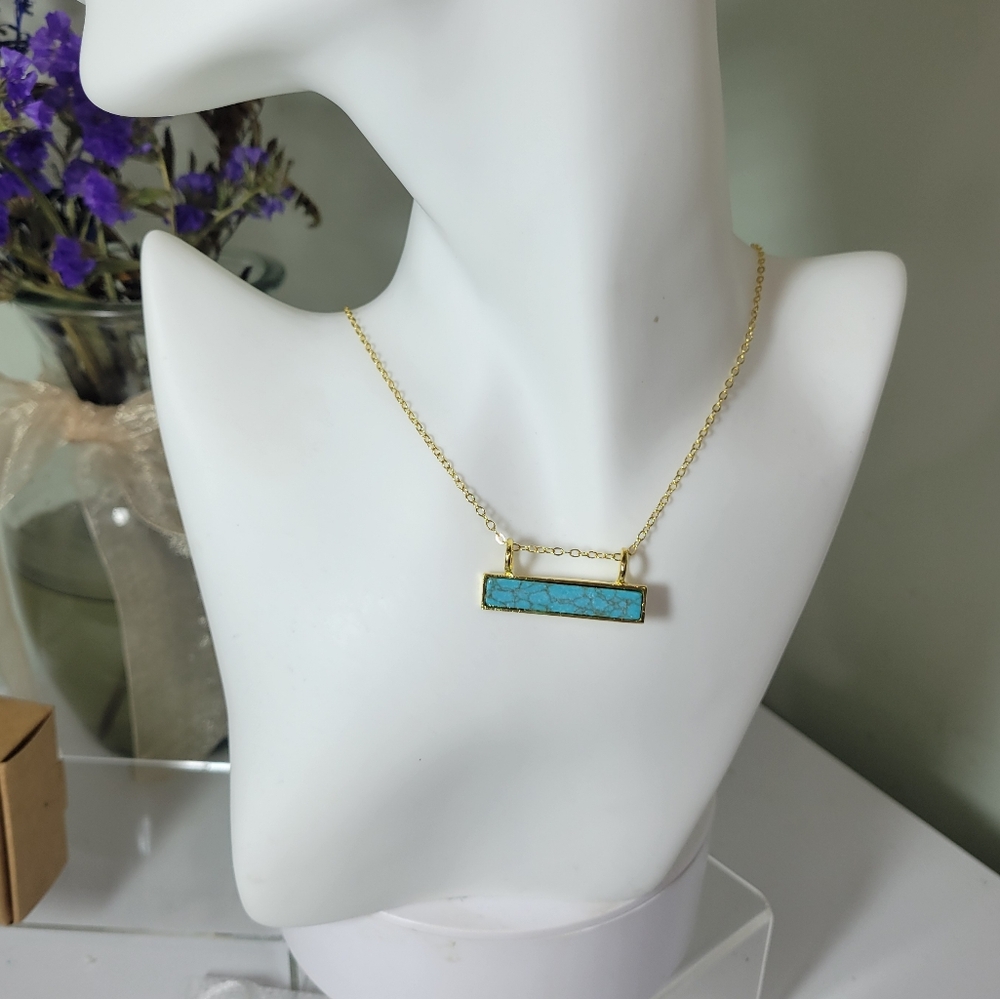 NIB Western Turqoise Necklace Gold Chain Lobster Claw Closure - Picture 3 of 4